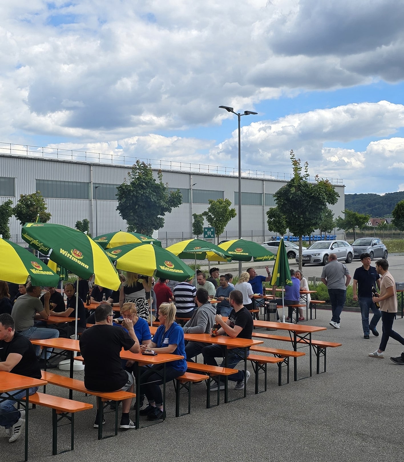 After-Work-Party 2025: Teamgeist, Grillduft und gute Laune.