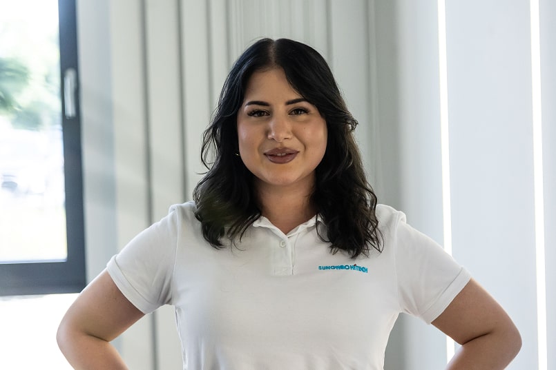 Bild der Ansprechpartnerin.